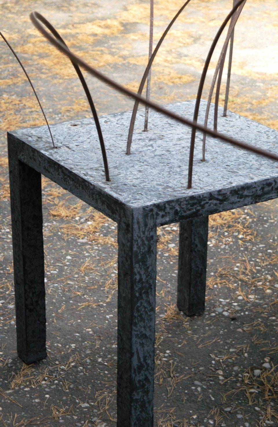 Social talk, 2002, beton, cortenstaal